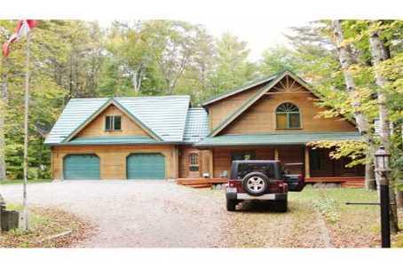 1036 Fleming Dr, House detached with 3 bedrooms, 4 bathrooms and 6 parking in Gravenhurst ON | Image 1