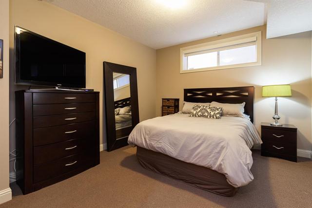 4221 17 Street Sw, House detached with 4 bedrooms, 3 bathrooms and 2 parking in Calgary AB | Image 32