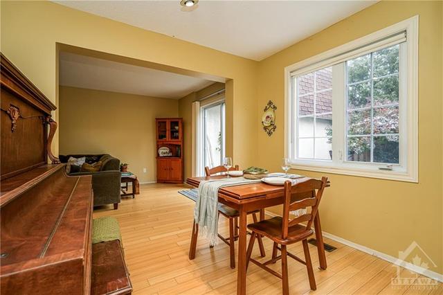 343 Kintyre Private, Townhouse with 3 bedrooms, 1 bathrooms and 1 parking in Ottawa ON | Image 5