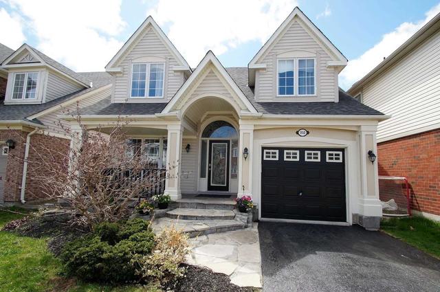 950 Lancaster Blvd, House detached with 3 bedrooms, 4 bathrooms and 3 parking in Milton ON | Image 1