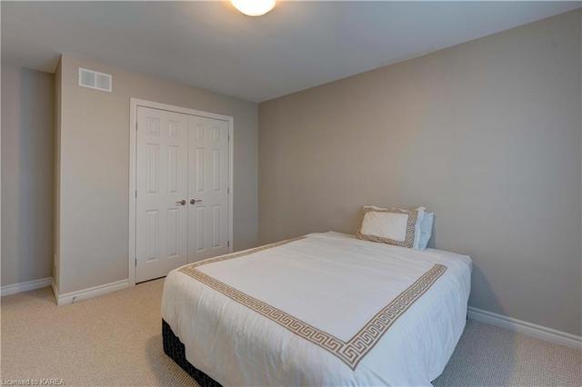 4th bedroom with access to jack and jill bathroom | Image 30