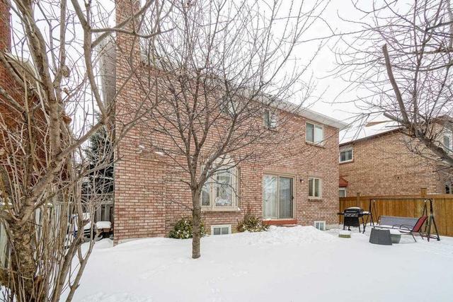 48 Appleton Tr, House detached with 3 bedrooms, 4 bathrooms and 6 parking in Brampton ON | Image 33