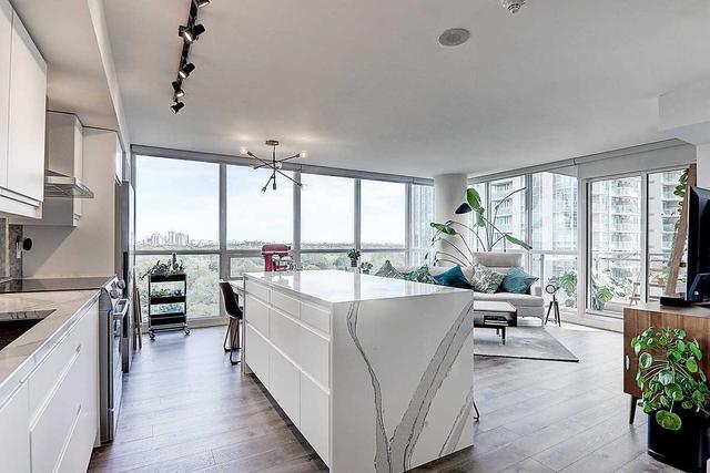 1109 - 23 Sheppard Ave E, Condo with 2 bedrooms, 2 bathrooms and 1 parking in Toronto ON | Image 2