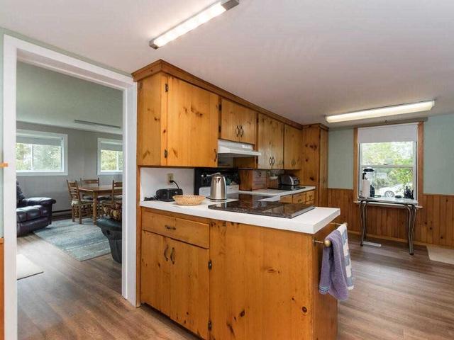 7216 3rd Line Rd, Home with 3 bedrooms, 1 bathrooms and 8 parking in Ottawa ON | Image 8