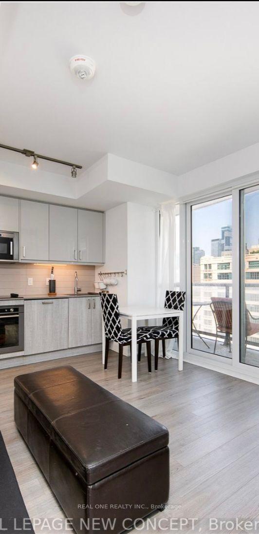 1409 - 77 Mutual St S, Condo with 2 bedrooms, 1 bathrooms and 0 parking in Toronto ON | Image 12