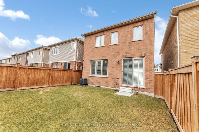 30 Kilmarnock Cres S, House detached with 4 bedrooms, 3 bathrooms and 3 parking in Whitby ON | Image 33