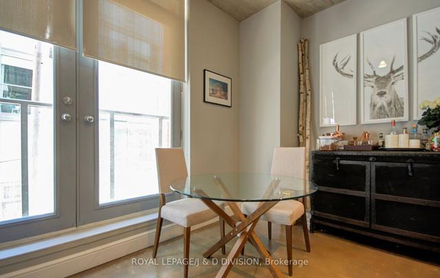 207 - 36 Charlotte St, Condo with 1 bedrooms, 2 bathrooms and 1 parking in Toronto ON | Image 6