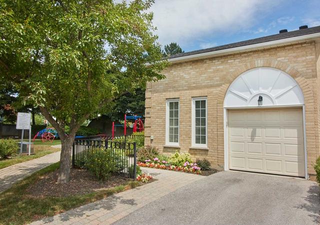 86 Heathcliffe Sq, Townhouse with 3 bedrooms, 4 bathrooms and 2 parking in Brampton ON | Image 32
