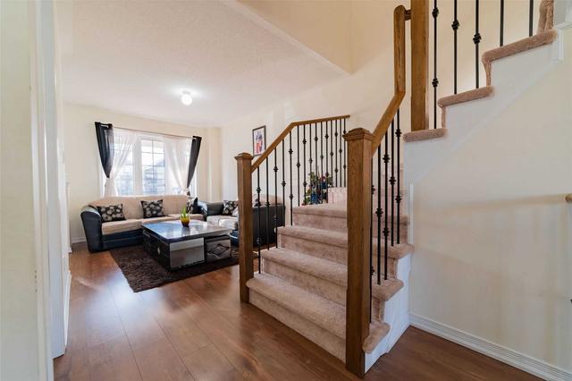 157 Thomas Ave, House attached with 3 bedrooms, 3 bathrooms and 2 parking in Brantford ON | Image 37