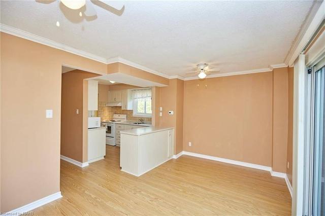 9 - 130 Livingston Ave, Townhouse with 3 bedrooms, 3 bathrooms and 2 parking in Grimsby ON | Image 11