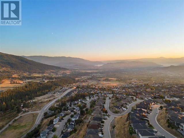 7141 Nakiska Drive, House detached with 5 bedrooms, 3 bathrooms and 2 parking in Vernon BC | Image 41