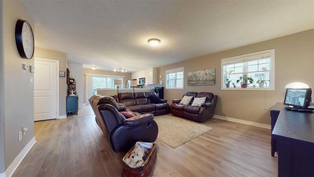2 Peace Cres, House detached with 2 bedrooms, 3 bathrooms and 4 parking in Peterborough ON | Image 39