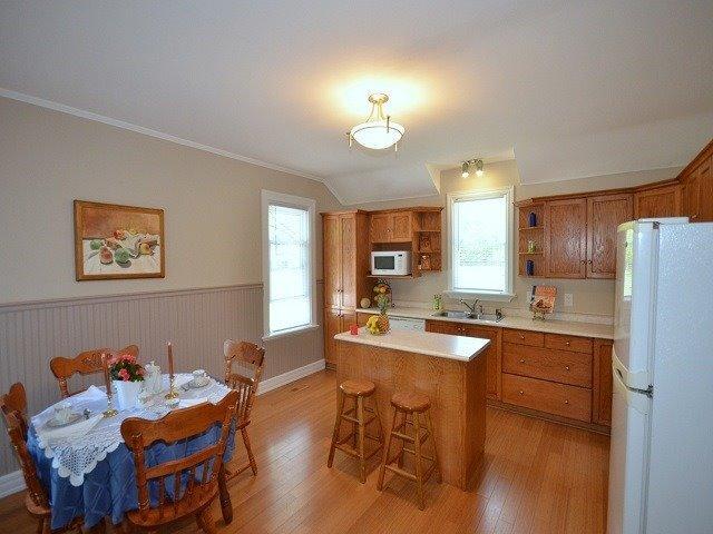 222 Mount Pleasant St, House detached with 4 bedrooms, 2 bathrooms and 8 parking in Brantford ON | Image 8