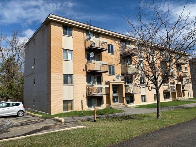 4 - 998 Cartier Boulevard, Condo with 2 bedrooms, 1 bathrooms and 1 parking in Hawkesbury ON | Image 1