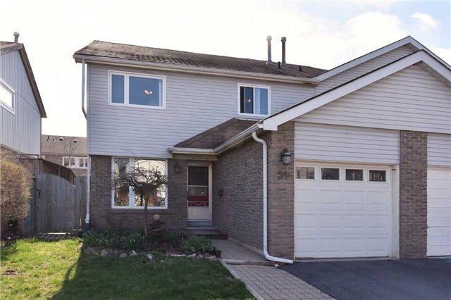 39 Nottawasaga Cres, House semidetached with 3 bedrooms, 3 bathrooms and 2 parking in Brampton ON | Image 1