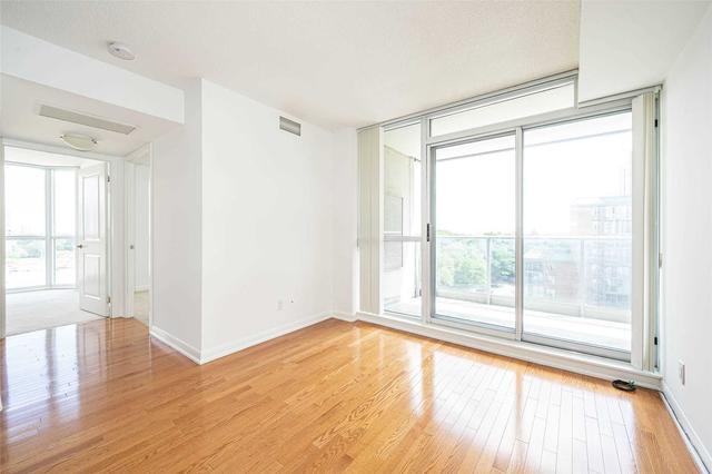 702 - 5793 Yonge St, Condo with 2 bedrooms, 2 bathrooms and 1 parking in Toronto ON | Image 15