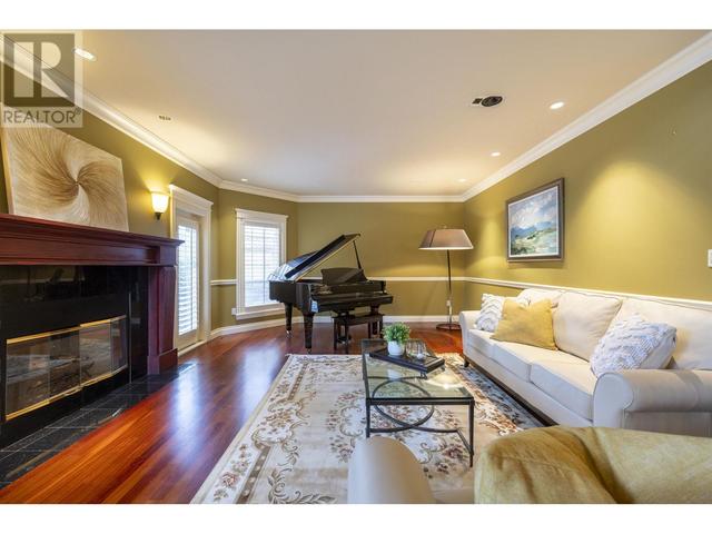 5388 Rugby Street, House detached with 5 bedrooms, 6 bathrooms and 4 parking in Burnaby BC | Image 3