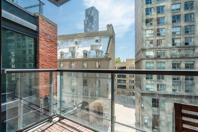 503 - 1 Scott St, Condo with 2 bedrooms, 2 bathrooms and 1 parking in Toronto ON | Image 7
