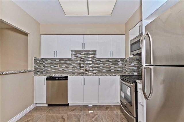 Ph 7 - 880 Dundas St W, Condo with 1 bedrooms, 1 bathrooms and 2 parking in Mississauga ON | Image 8