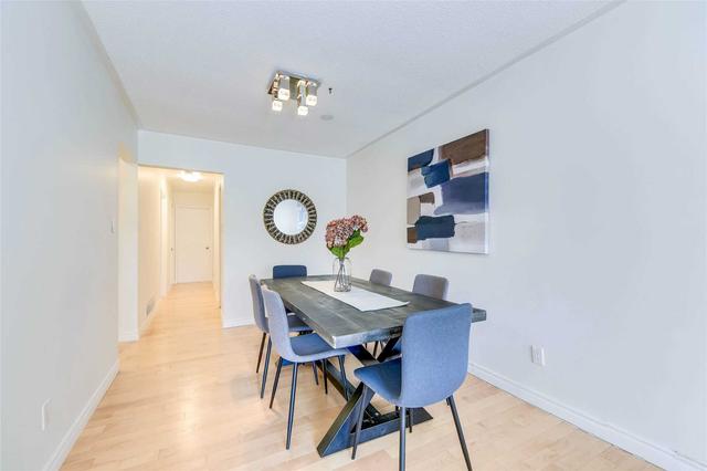 2498 Harman Crt, House semidetached with 3 bedrooms, 2 bathrooms and 4 parking in Mississauga ON | Image 8