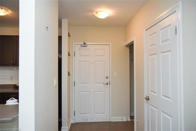 209 - 2 Colonial Dr, Condo with 2 bedrooms, 2 bathrooms and 2 parking in Guelph ON | Image 16