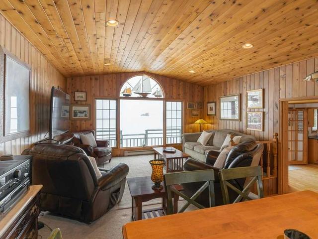 1048 Lawland Heights Rd, House detached with 2 bedrooms, 2 bathrooms and 6 parking in Gravenhurst ON | Image 5