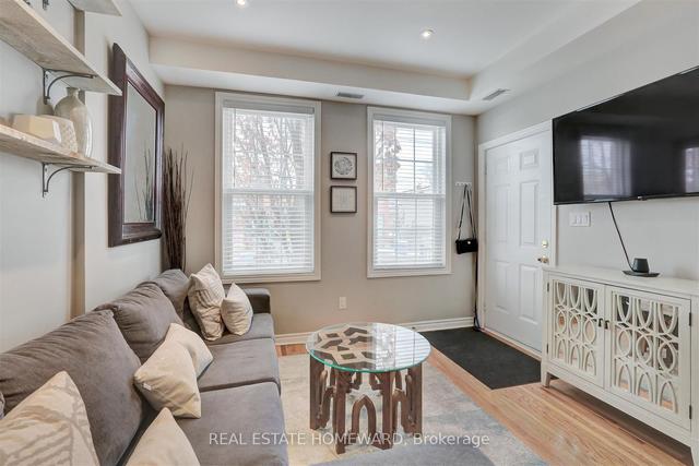80b Coxwell Ave, Townhouse with 2 bedrooms, 2 bathrooms and 1 parking in Toronto ON | Image 12