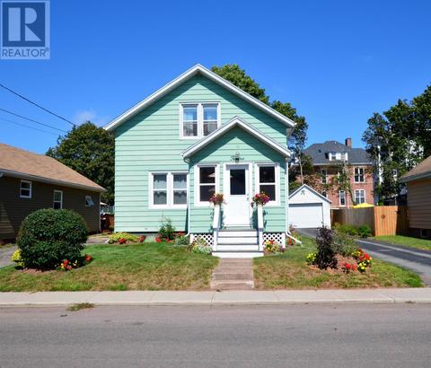 12 Belmont Street, House detached with 3 bedrooms, 2 bathrooms and null parking in Charlottetown PE | Card Image