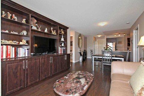 802 - 18 Harding Blvd, Condo with 2 bedrooms, 2 bathrooms and 1 parking in Richmond Hill ON | Image 7