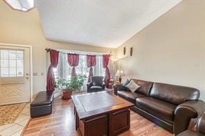 80 Edgepark Way Nw, House detached with 4 bedrooms, 3 bathrooms and 2 parking in Calgary AB | Image 7