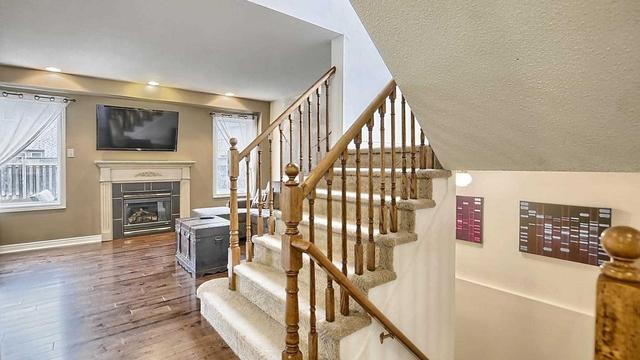 138 Tunbridge Rd, House semidetached with 3 bedrooms, 3 bathrooms and 5 parking in Barrie ON | Image 9