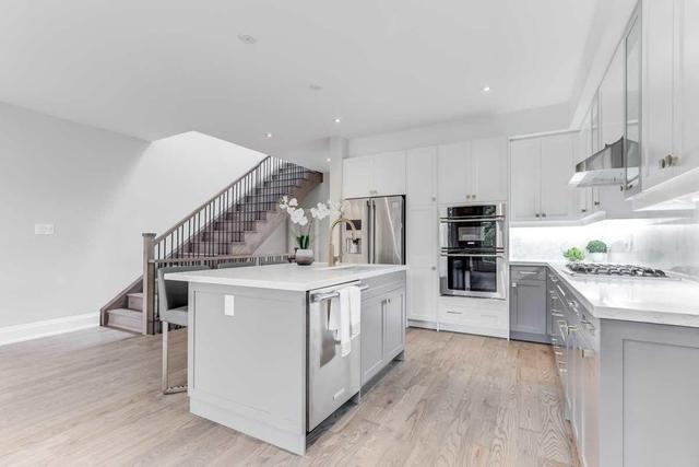 35 Marquette Ave, House semidetached with 4 bedrooms, 4 bathrooms and 2 parking in Toronto ON | Image 7