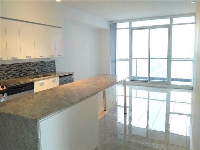 2809 - 29 Singer Crt, Condo with 2 bedrooms, 2 bathrooms and 1 parking in Toronto ON | Image 5