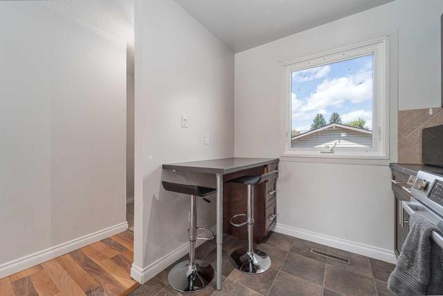 1402 Ashgrove Road S, Home with 2 bedrooms, 1 bathrooms and 2 parking in Lethbridge AB | Image 7