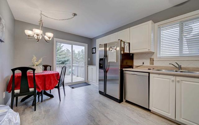 20 Laurent Blvd, House detached with 2 bedrooms, 2 bathrooms and 6 parking in Kawartha Lakes ON | Image 22