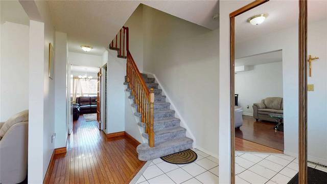 44 Ducatel Cres, House semidetached with 3 bedrooms, 3 bathrooms and 3 parking in Ajax ON | Image 3