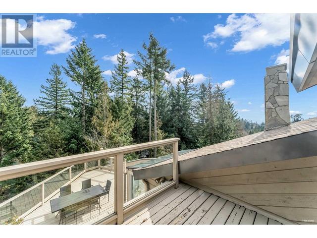 4648 Woodburn Road, House detached with 5 bedrooms, 5 bathrooms and 2 parking in West Vancouver BC | Image 36