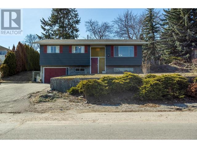 1775 Kloppenburg Road, House detached with 3 bedrooms, 1 bathrooms and 1 parking in Kelowna BC | Image 1