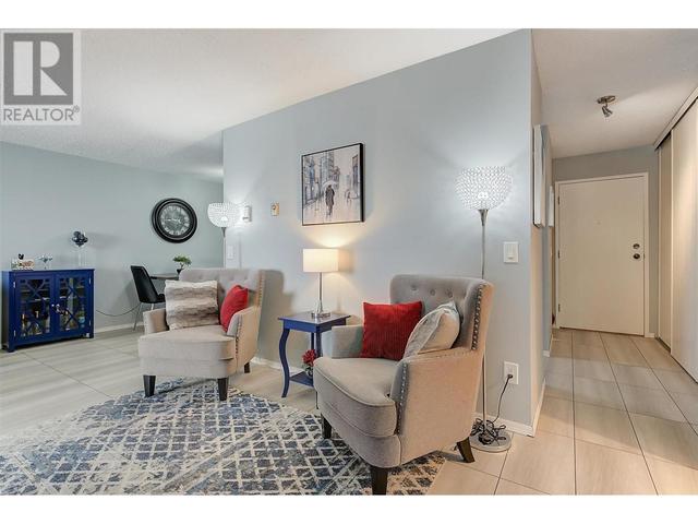 202 - 555 Rowcliffe Avenue, Condo with 2 bedrooms, 2 bathrooms and 1 parking in Kelowna BC | Image 7