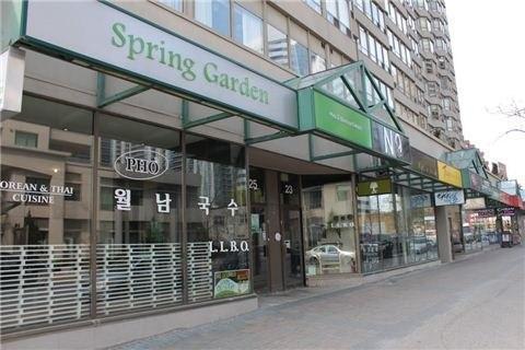 401 - 30 Greenfield Ave, Condo with 2 bedrooms, 2 bathrooms and 2 parking in Toronto ON | Image 2