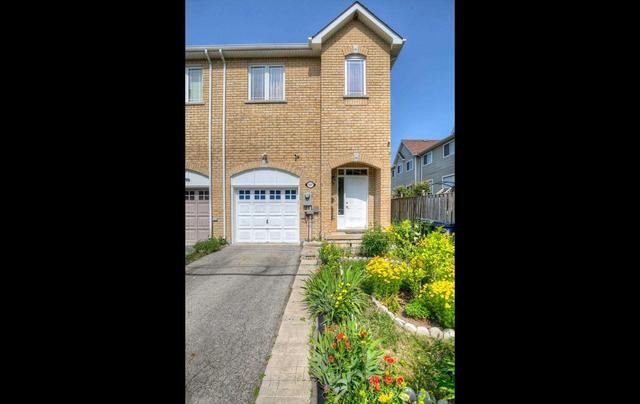 137 Homestead Rd, House attached with 3 bedrooms, 3 bathrooms and 1 parking in Toronto ON | Image 7