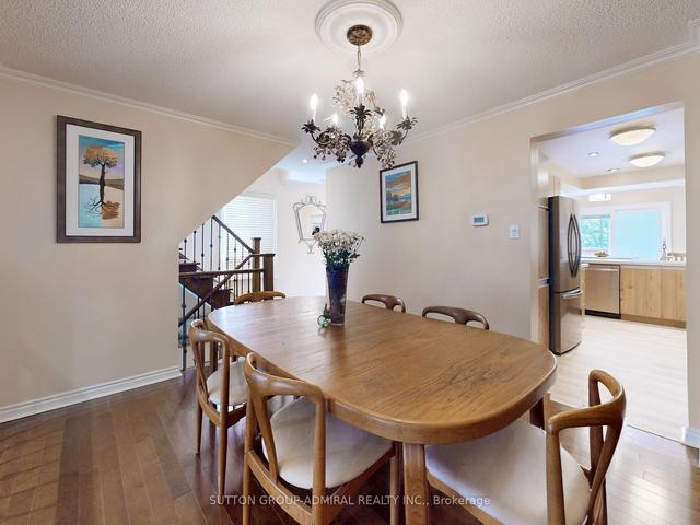 171 Hidden Tr, House semidetached with 3 bedrooms, 3 bathrooms and 4 parking in Toronto ON | Image 4