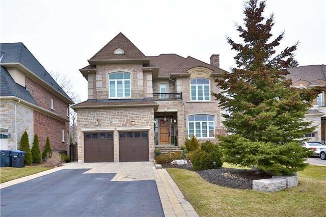 975 Fredonia Dr, House detached with 4 bedrooms, 5 bathrooms and 4 parking in Mississauga ON | Image 2