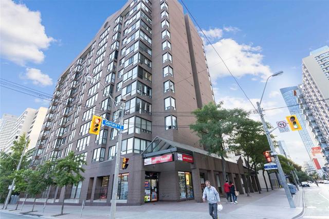 204 - 117 Gerrard St E, Condo with 1 bedrooms, 1 bathrooms and 0 parking in Toronto ON | Image 1