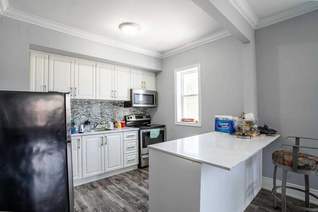 1139-75 University Ave W, House detached with 9 bedrooms, 11 bathrooms and 10 parking in Windsor ON | Image 13