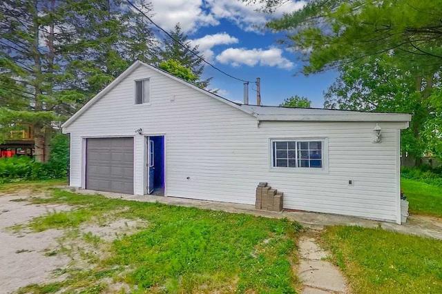 5312 County Rd 9, House detached with 2 bedrooms, 1 bathrooms and 7 parking in Clearview ON | Image 4
