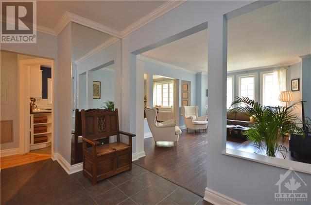 2 - 180 Augusta Street, Condo with 2 bedrooms, 1 bathrooms and null parking in Ottawa ON | Image 5