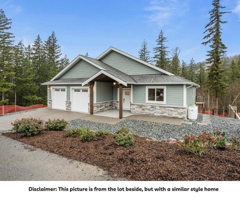 1869 Woodside Boulevard, House detached with 4 bedrooms, 3 bathrooms and null parking in Kent BC | Card Image