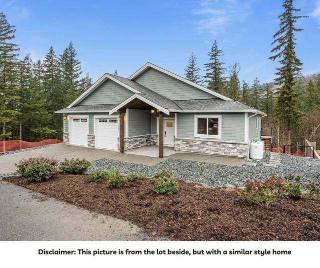 1869 Woodside Boulevard, House detached with 4 bedrooms, 3 bathrooms and null parking in Kent BC | Image 1