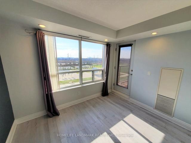 806 - 39 Galleria Pkwy, Condo with 2 bedrooms, 2 bathrooms and 1 parking in Markham ON | Image 3